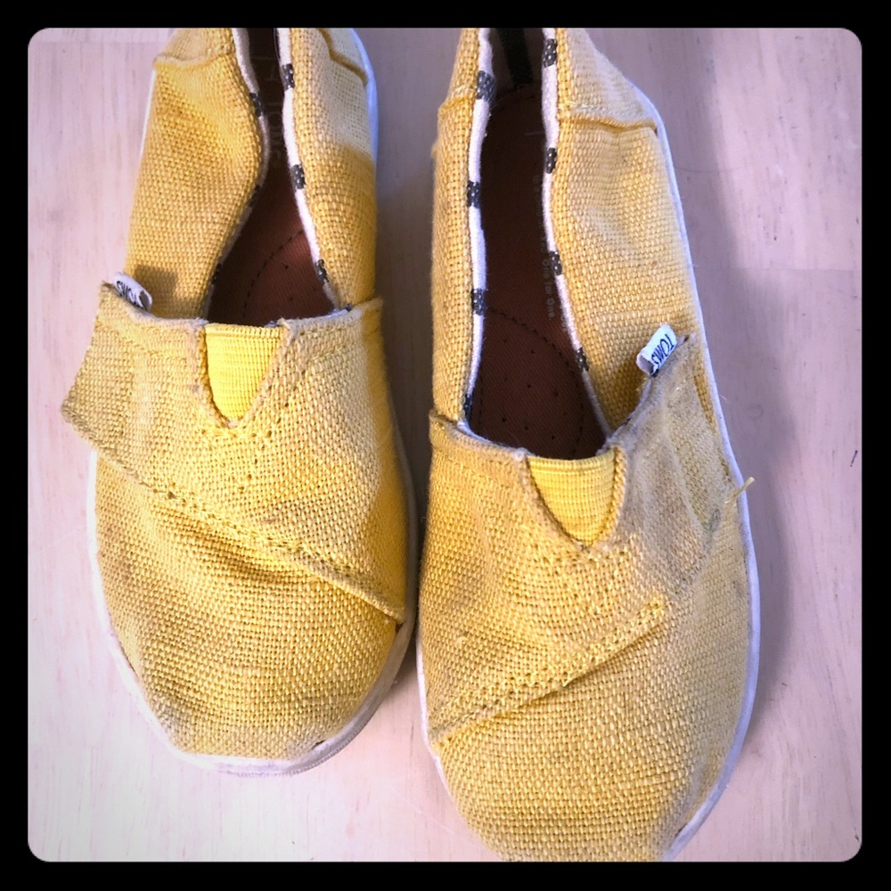 Toddler Girl Yellow Toms Size 9